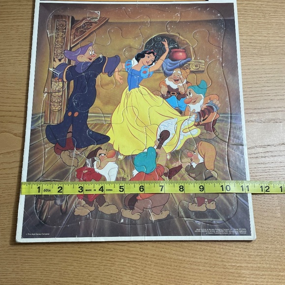 Disney Snow White & Seven Dwarfs Frame Tray Puzzle Piece Dancing Scene Golden 25 - Picture 9 of 10